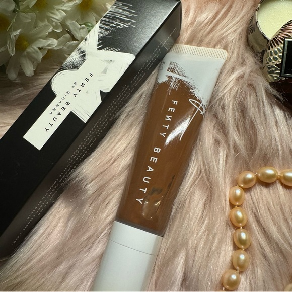 BNIB Fenty Beauty by Rihanna Hydrating Longwear Foundation #450 - Picture 3 of 4